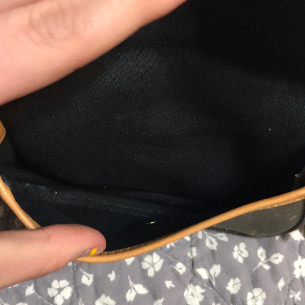 Purse - Picture 2 of 2